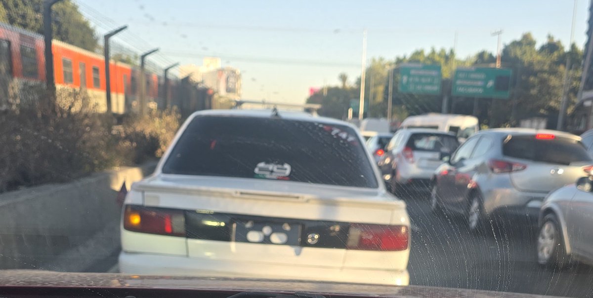 urbrash's tweet photo. Oye @UCS_GCDMX ya se puede andar por la ciudad sin placas y polarizado? https://t.co/gKXZgllfKq