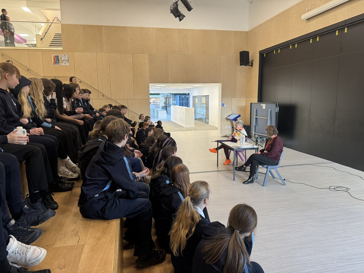 Mrs Nicholson tweet media