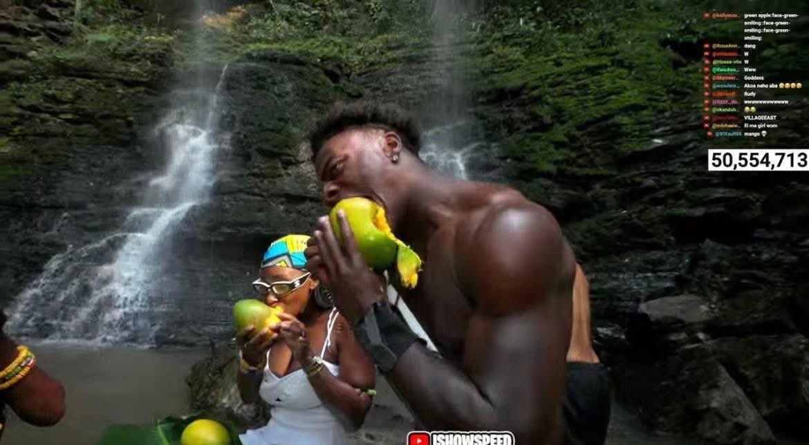 LucaVaran's tweet image. Speed a lancé son stream au Ghana d’une des façons les plus originales et inattendues qu’on ait vues ! 😍🇬🇭

Alors que tout le monde l’attendait sagement à Black Star Square pour un accueil classik en pleine ville, l’équipe a choisi de le faire démarrer en mode zen et…