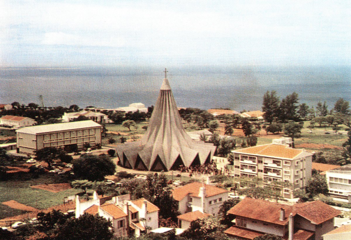 You ever just stumble upon a Brutalist masterpiece in Mozambique from the ‘60s?