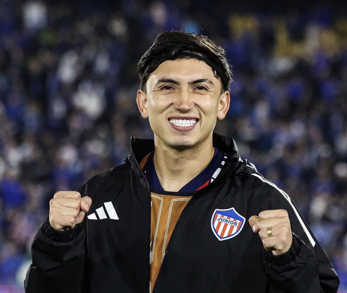 SOLO_JUNIOR's tweet image. 👏 • ¡Al fin un partido decente, Fabián Ángel! 

📸: @unido360