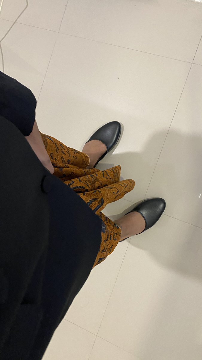 pelukbaik's tweet photo. Fitting done for Tingalan Jumenengan KG Mangkoenagara X kaping papat https://t.co/AlXAeSCbGw