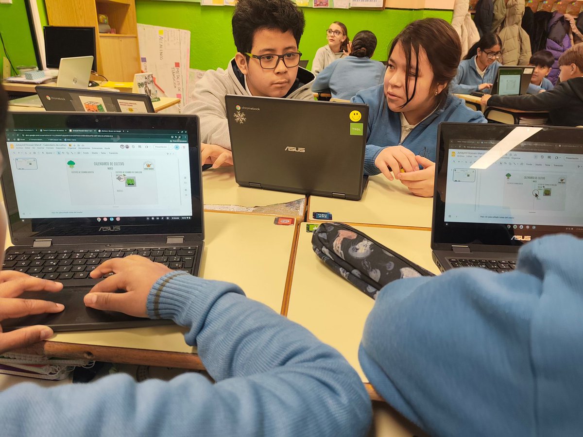 csanalfonso's tweet image. Entre semilleros, estaciones meteorológicas, lombrices 🪱 y perlitas  🤩 vamos preparando nuestro #miniinverdadero. ¿Saldrán tomates?  ¿Lechugas? ¡Pronto lo sabremos!
#VerdeBendito
#ABP #1ESO 
#colegiosHHCC