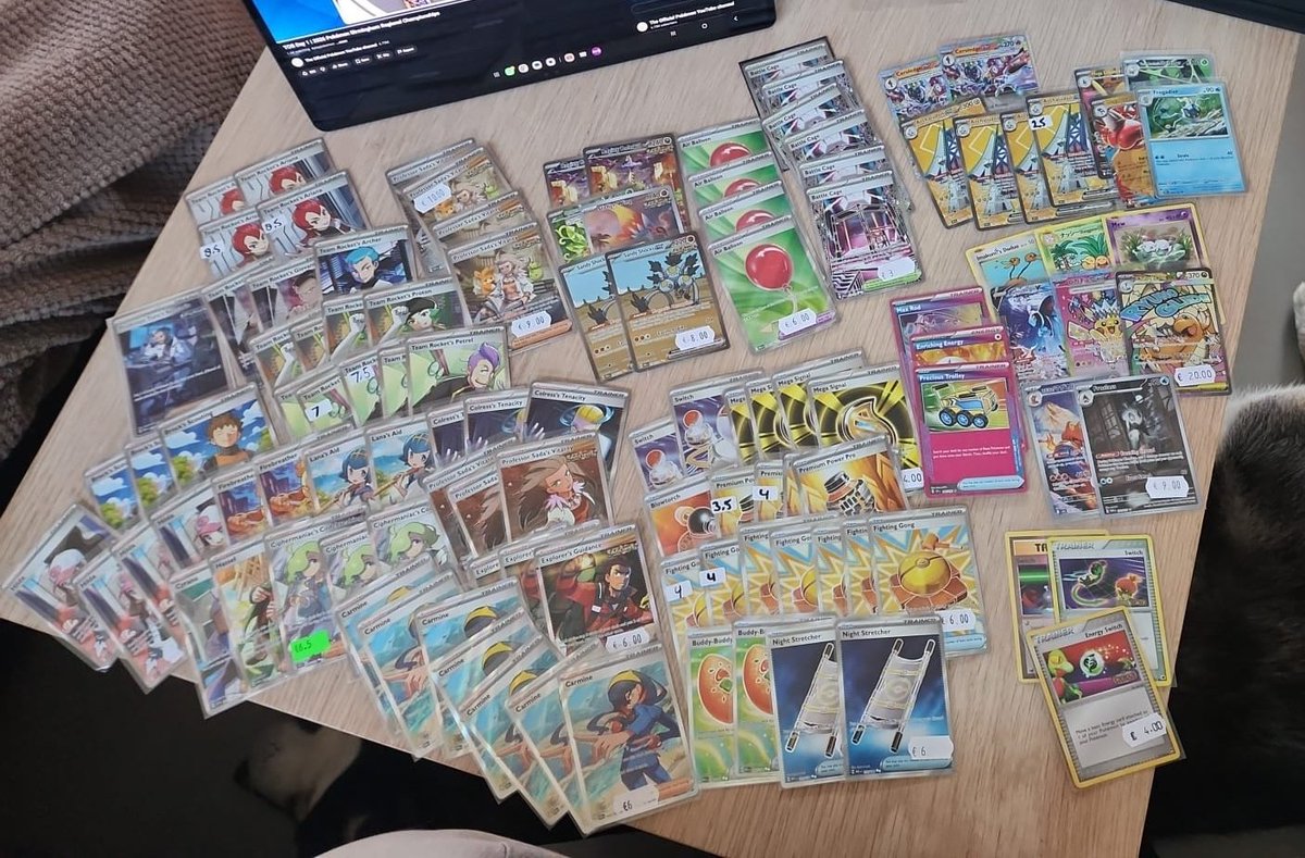 This is what happens when I go unsupervised to a cardshow ☠️🤣

#playpokemon #cardshow