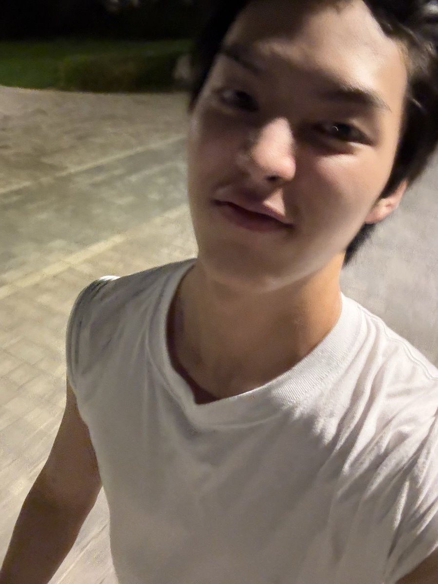 yensieun's tweet image. they went on a run together