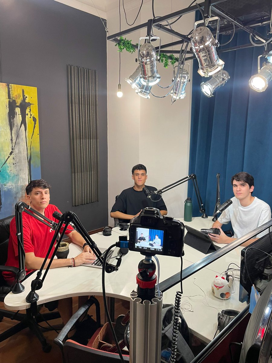 rduben's tweet image. 🚨 YAAAA EN VIVO con @fedespi_ y @matucas24 en 'Nuestra Premier' a través de YouTube, como cada lunes.

Mucho para debatir una liga al rojo vivo.

🔗 youtube.com/live/nm5mqd9Mn…
