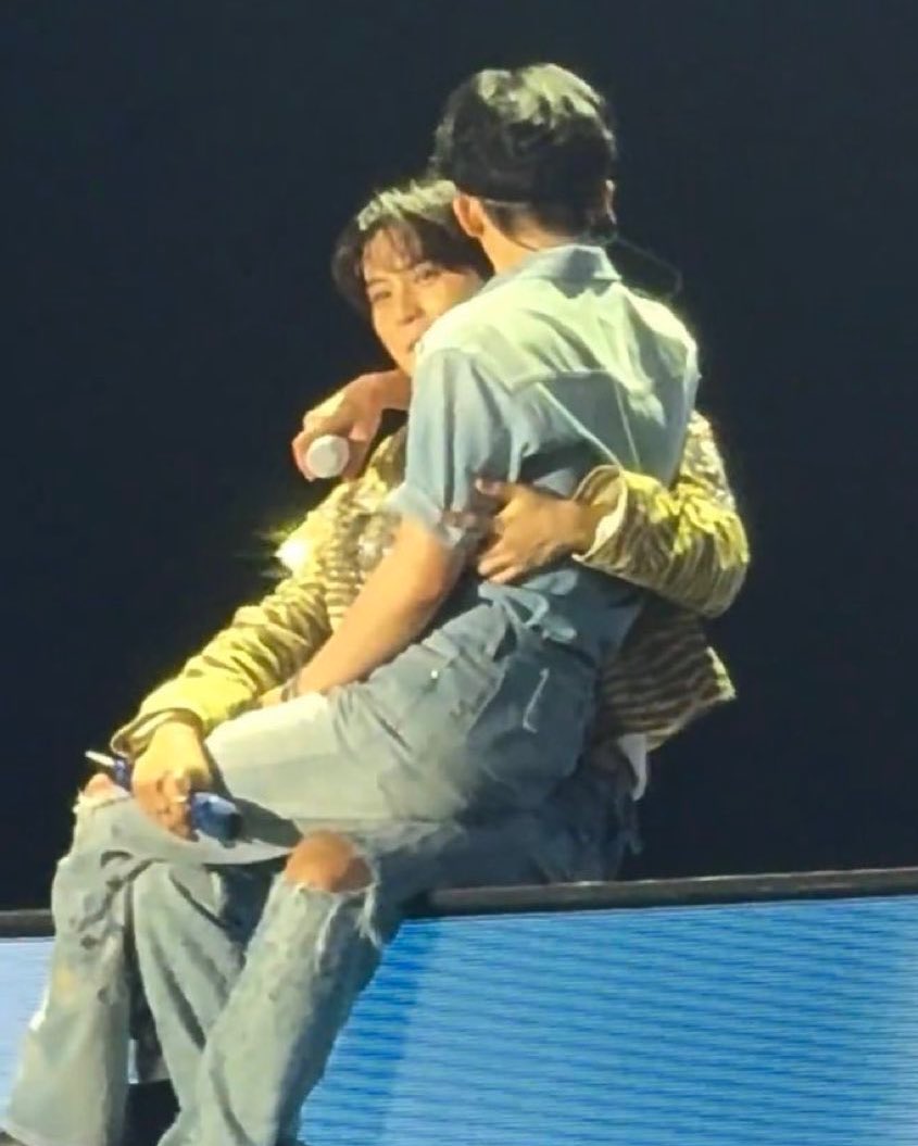 onyournanaday's tweet image. อะไรมันจะเข้ามือขนาดนั้น เปนไรกัน แฟนหรอ ก็เออสิเว้ย