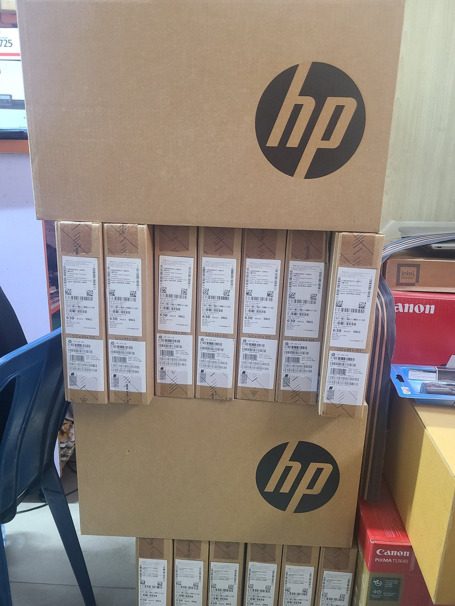 samtoris's tweet photo. Twitter Vendor/Gadget sellers
🔥 100 UNITS AVAILABLE 🔥
Brand New HP 250 G9 Laptop
💻 Intel Celeron | 4GB RAM |256 FreeDOS
💰 Only 350k
🎯 Perfect for students &amp; office work
Limited stock - serious buyers DM now! https://t.co/8HwnbbDVxt
