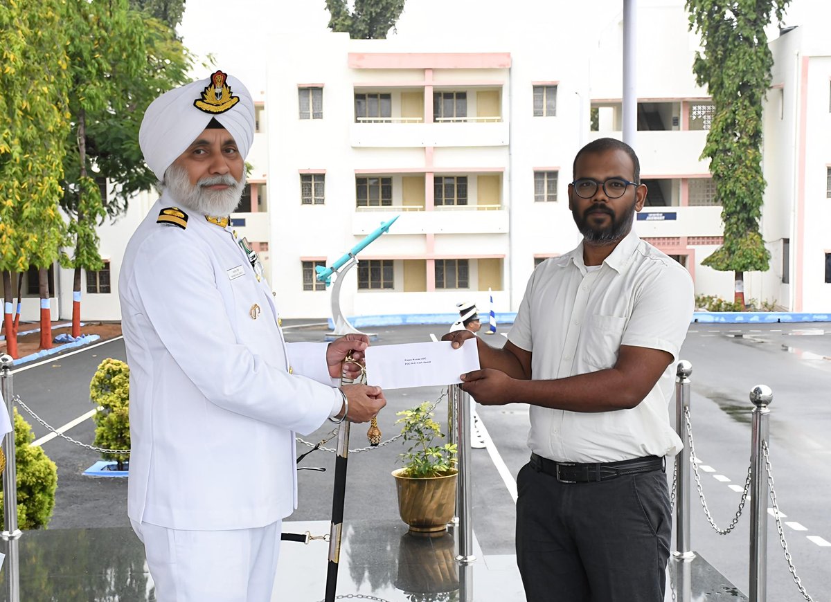 INS Agrani tweet media