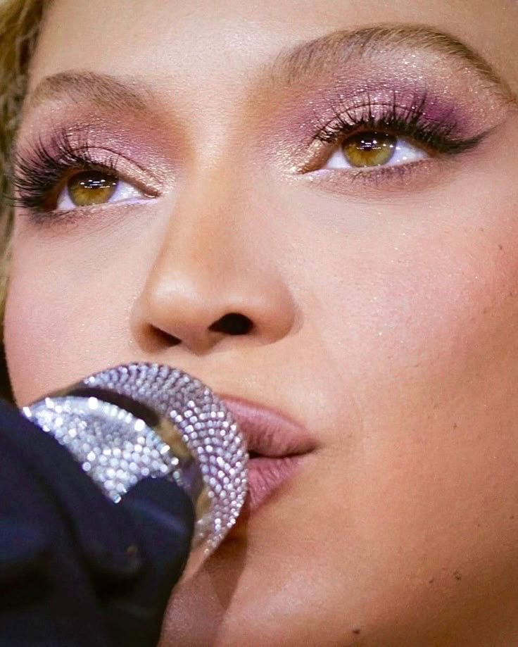 CELIA🐝💎 tweet media