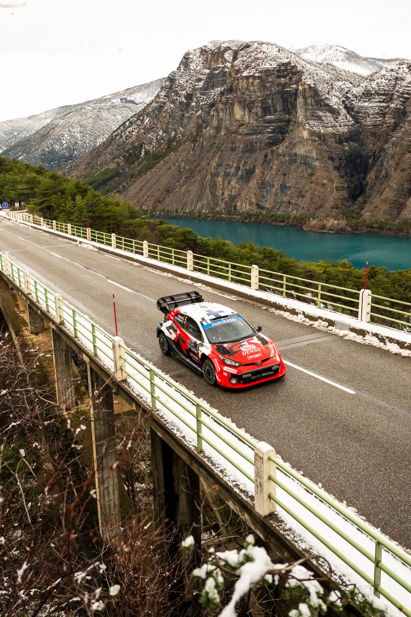 DavidCabaleiro3's tweet photo. Les dejo unos fondos de pantalla para el tlf de este Rally de Monte Carlo https://t.co/0XRVPHU8Ns
