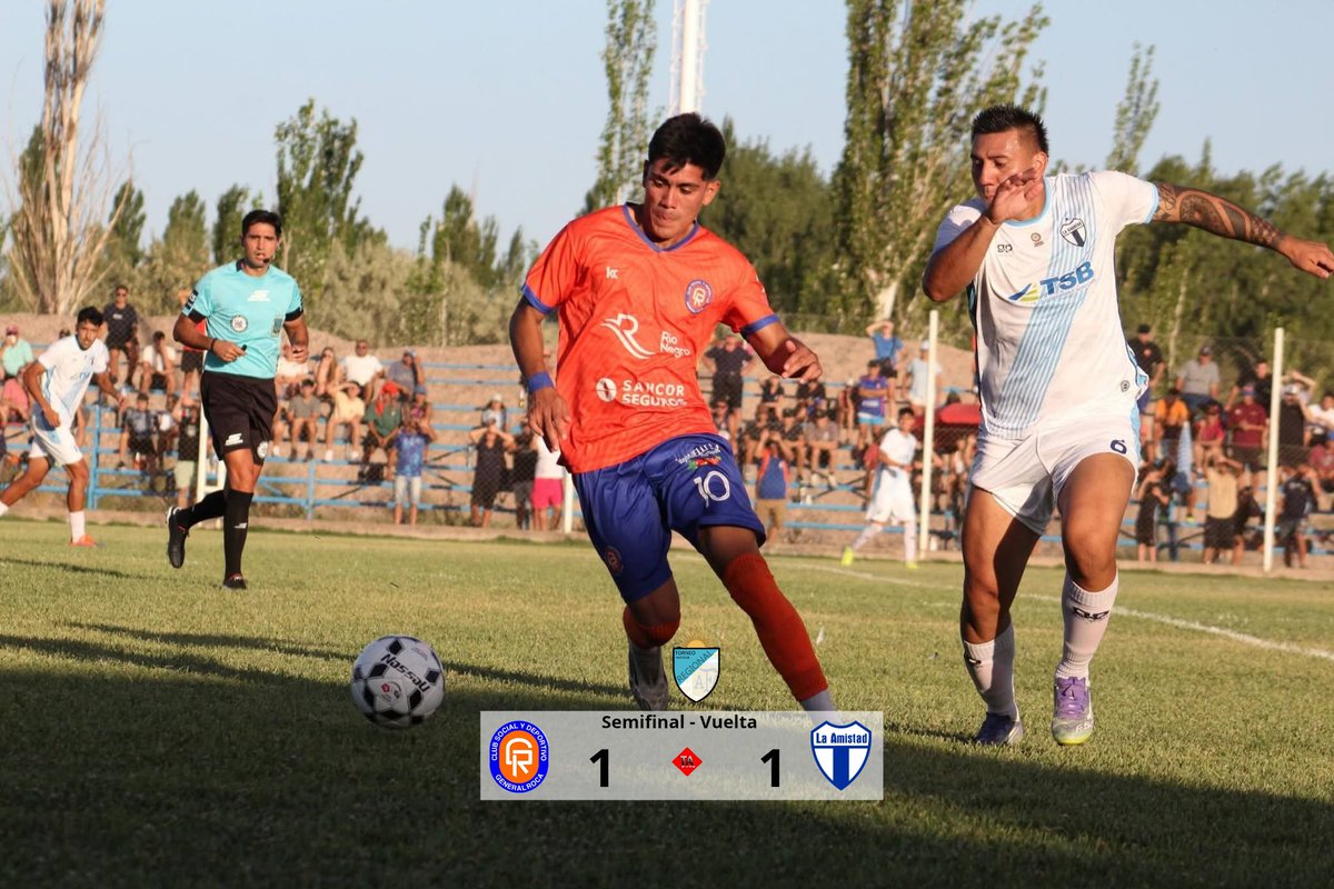 ✍🏼 Sigue firme La Amistad ✍🏼

El elenco cipoleño sacó un empate en su visita a Roca, y selló su clasificación a la final, tras su victoria por 2-0 en casa (Cipolletti).

📷 Gentileza Deportivo Roca 📂 

#Regional #Semifinal #TiempoAdicional