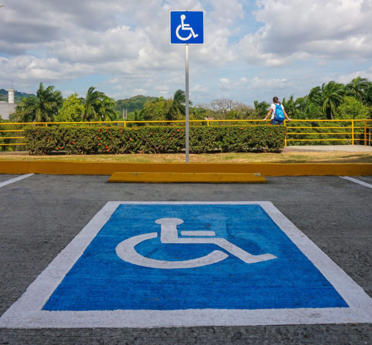 DimitrisLambrianides tweet media