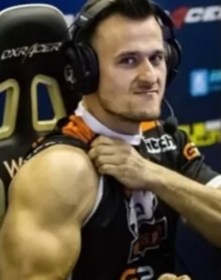 strongest valorant player VS weakest CS2 Player