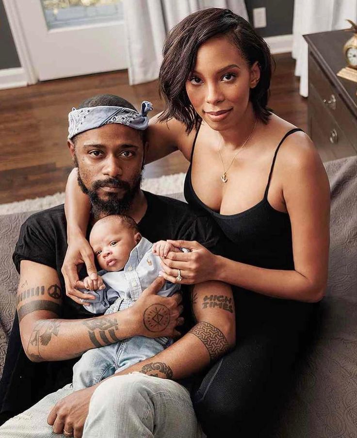 Jabz_CFC's tweet photo. LaKeith Stanfield, his wife Kasmere Stanfield (née Trice), and their baby. ♥️ https://t.co/cr35140Ftr