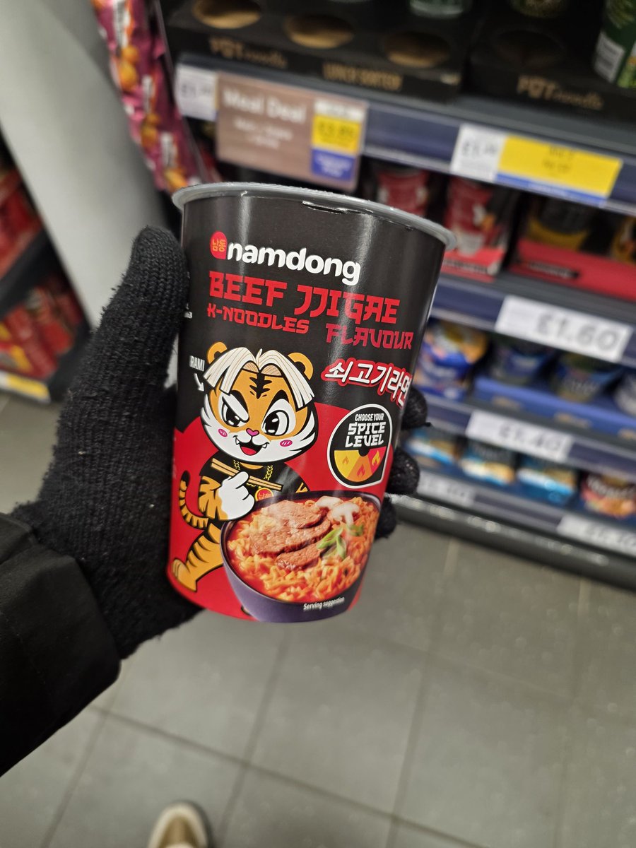 ChaseHuskyy's tweet photo. Found this lil cutie in tescos 👀 https://t.co/MzLRn6rAuT