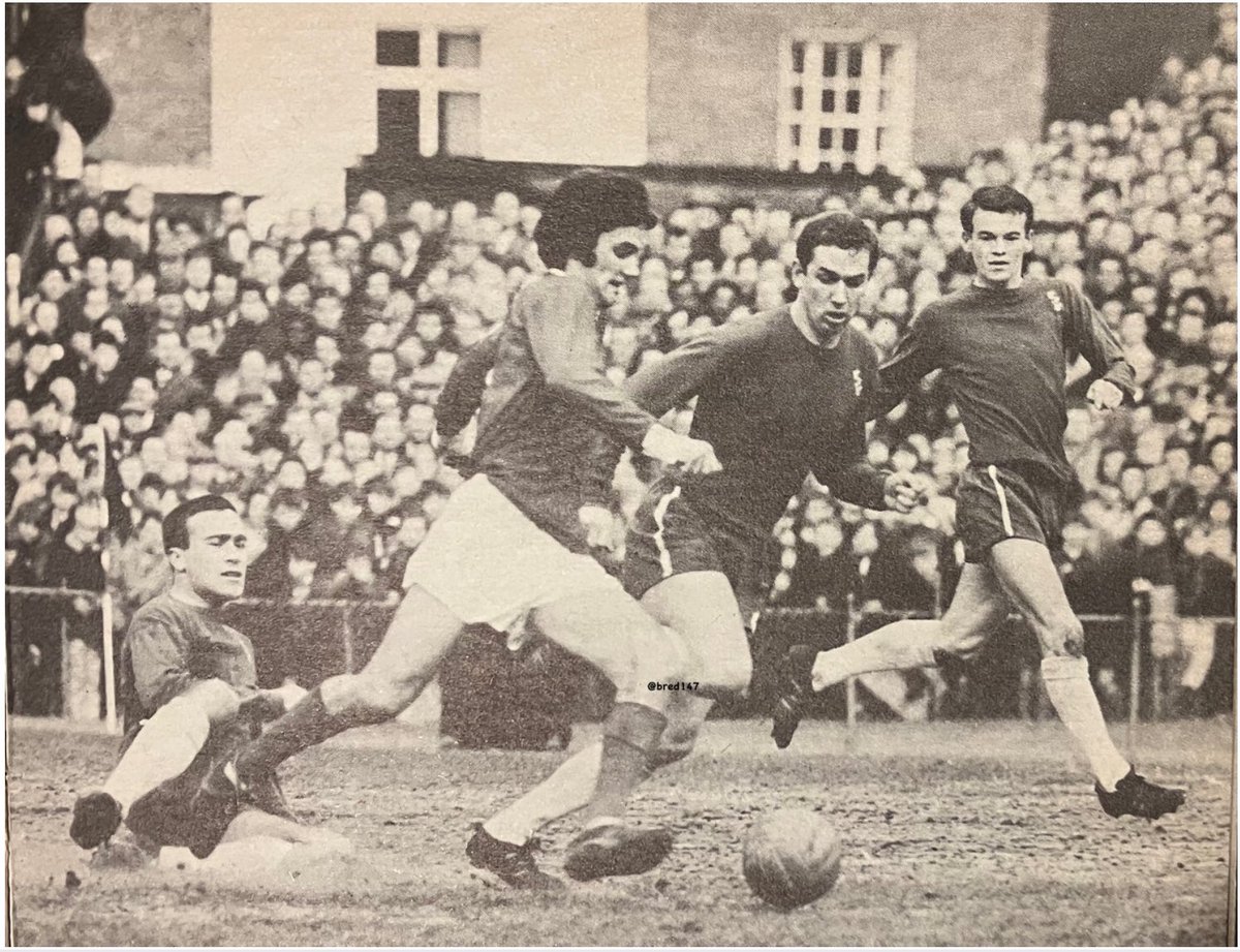 George Best, in action against Chelsea. #mufc