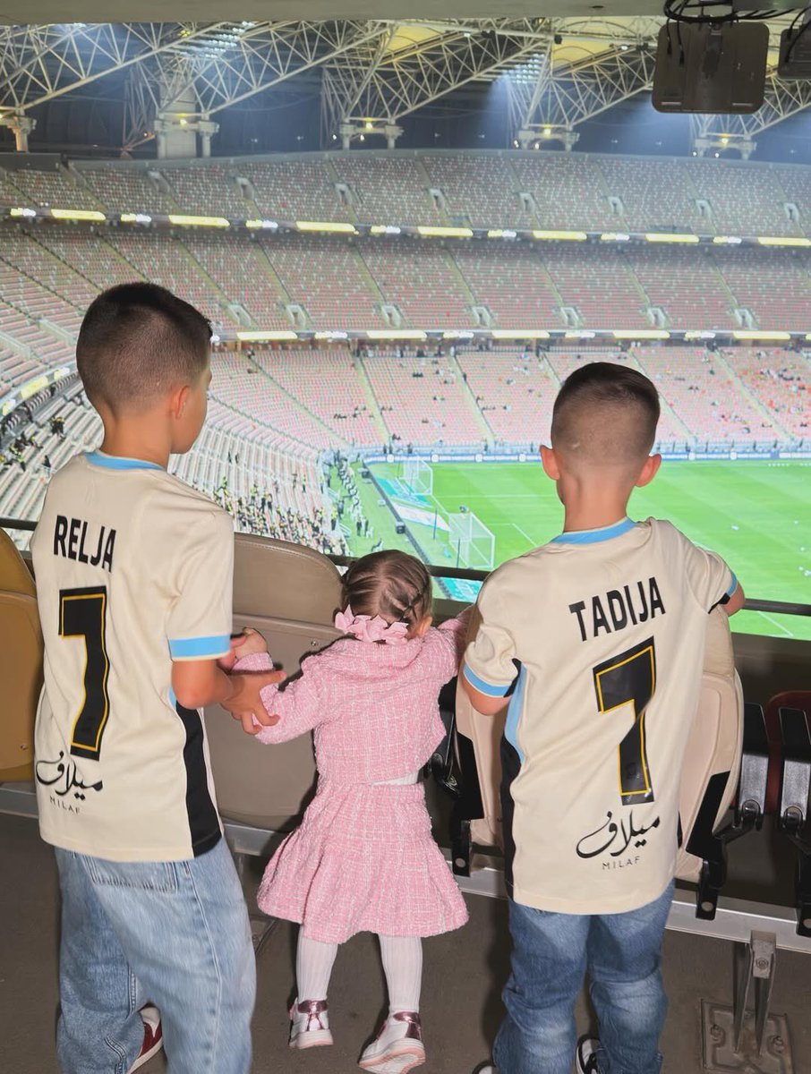 SA1IFC's tweet photo. حضور اعظم مشجعه اتحاديه نوره ! 🥹💛💛💛💛 https://t.co/9wMQmpI8vq