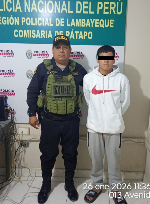 RegPolLamb's tweet photo. #Pátapo🚨| Agentes de la Comisaria Rural Pátapo de la Región Policial Lambayeque, intervinieron a Luis Roberto Carlos Acuña Tesen (18), quien contaba con una requisitoria vigente por el delito contra la vida el cuerpo y la salud, en la modalidad de lesiones leves. https://t.co/E6cdT5oSbD