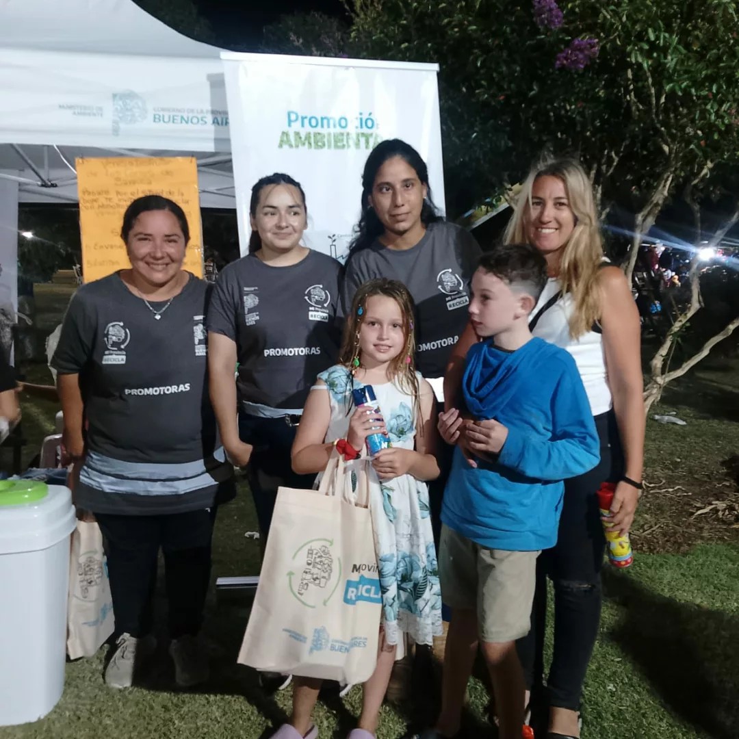 Compartimos algunas imágenes del carnaval en Bayauca, en la provincia de Buenos Aires, donde estuvo presente con un stand la <a href="/CBayauca/">Cooperativa De Trabajo Y Reciclaje Bayauca</a>.