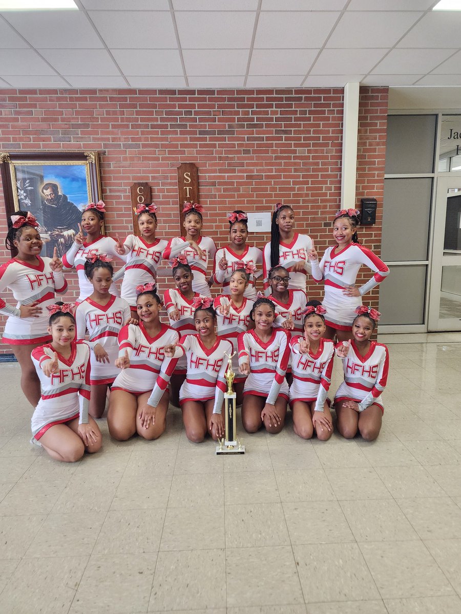 HF Cheerleaders tweet media