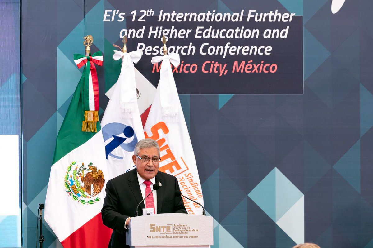 📚El #SNTE, encabezado por su Srio. Gral. Mtro. Alfonso Cepeda Salas, felicita a la <a href="/eduint/">Education International</a> por su 33 aniversario. Quienes lo integramos reconocemos sus más de tres décadas de lucha internacional a favor de los derechos de los docentes 👨‍🏫👩‍🏫y nos enorgullece su liderazgo. 🌎🤝