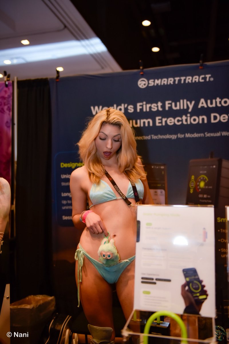 nani_clicks's tweet photo. Captured @ConfettiStarr    during @AEexpo at      #avn #avn2026 #avnexpo https://t.co/lCoyMlRoNB