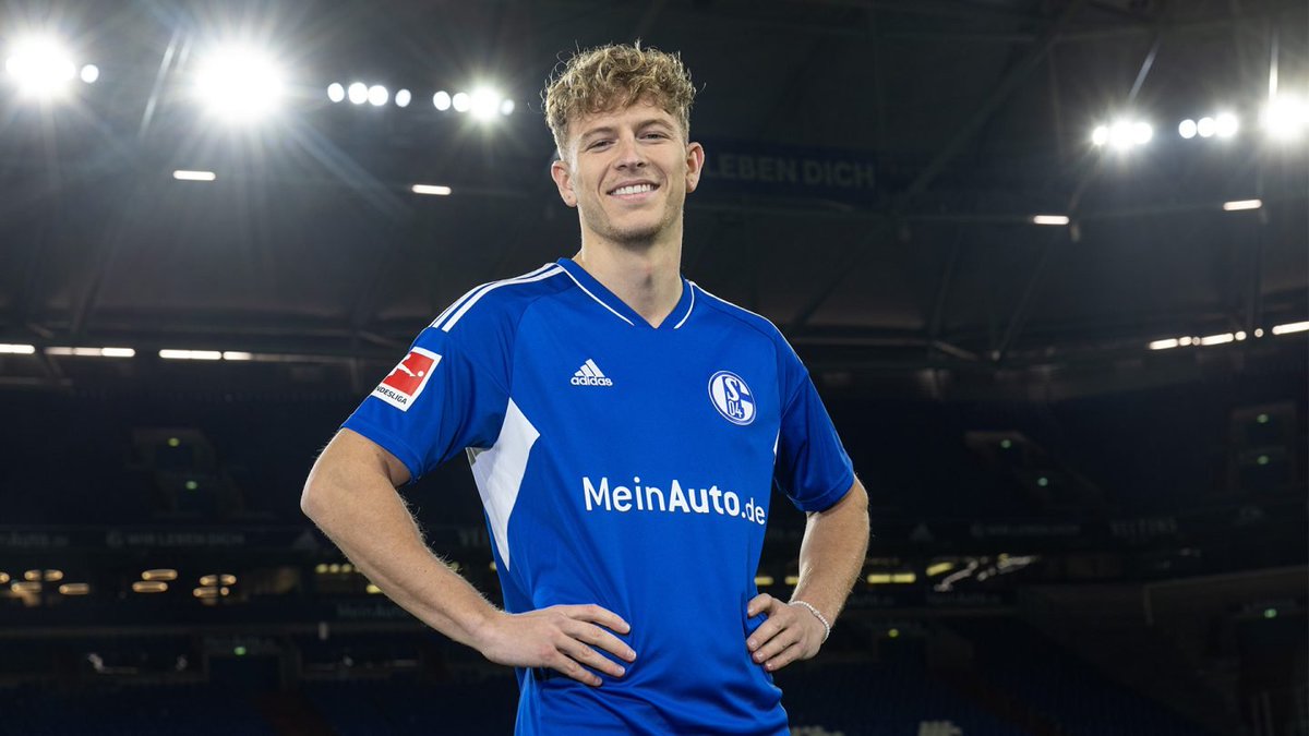 SchalkeZone | S04 News Satire 𖦹 tweet media