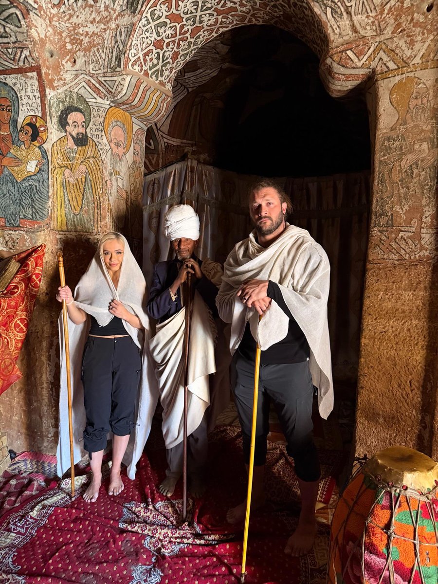 Scarlett tweet media