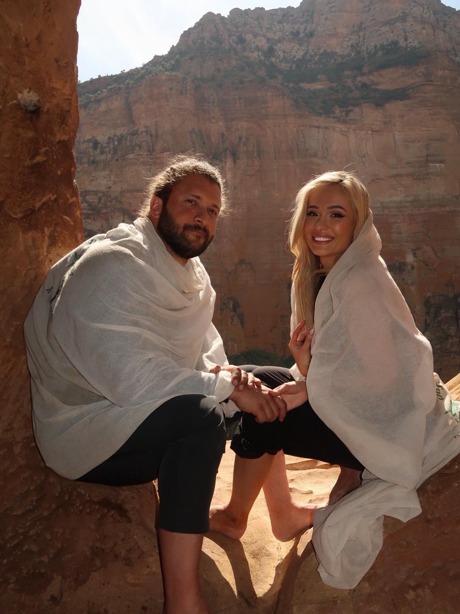 Scarlett tweet media