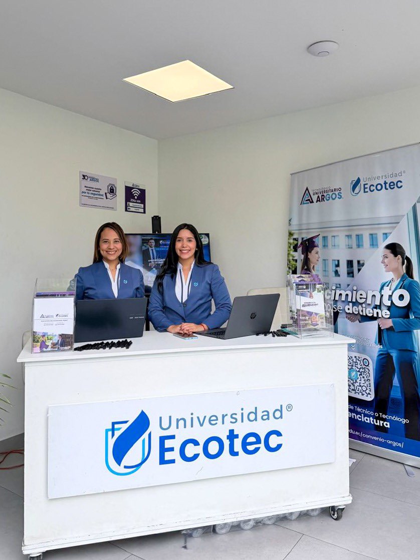 Estuvimos presentes en las Graduaciones Argos, Campus Sopeña, compartiendo nuestra oferta académica y mostrando cómo nuestro modelo universitario abre nuevas oportunidades para los futuros profesionales.