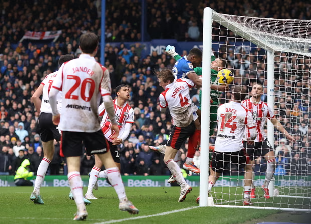 Glen de la Cour (leagueoneminus10) tweet media