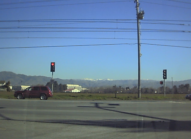 1999年1月27日は、サンノゼの東の山に雪が降った。 これはN. First St