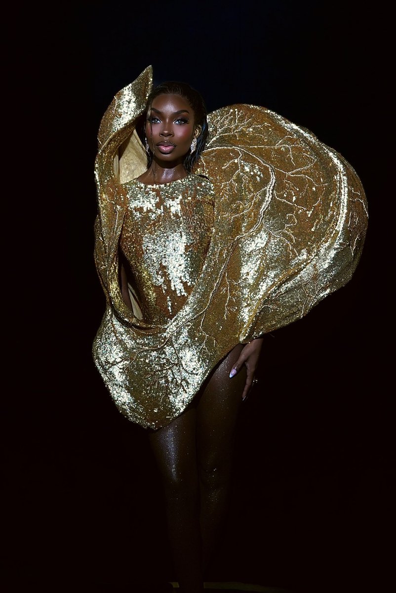 LashaeAsh's tweet image. Rahul Mishra✨