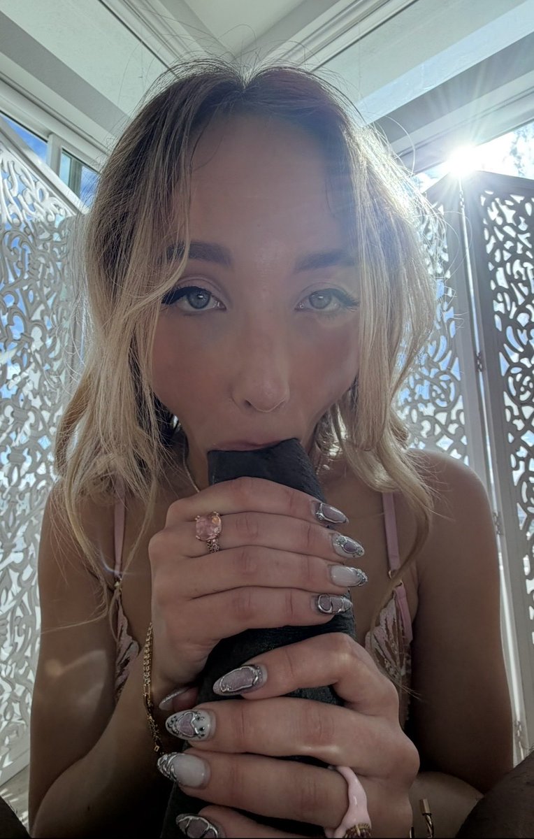 Was hard watching the games yesterday….
<a href="/chevalierchloe_/">Chloé Chevalier</a> 😜😈🥵
