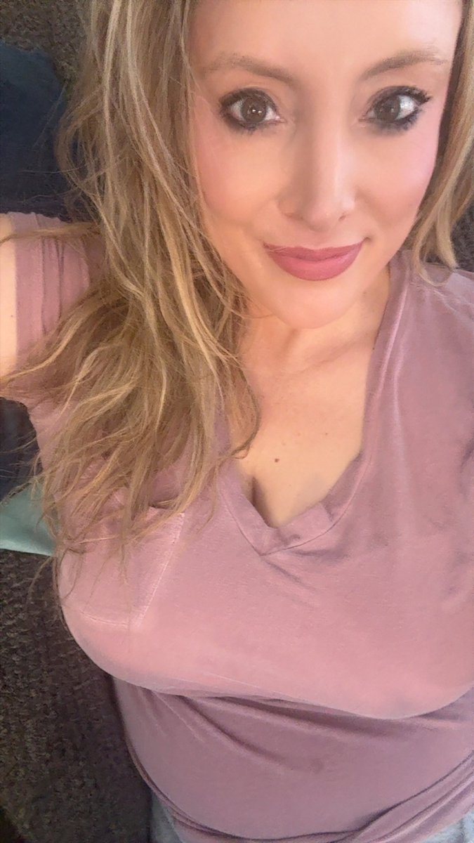 The Dumbfk Liberal Bot, formerly known as Amy tweet media