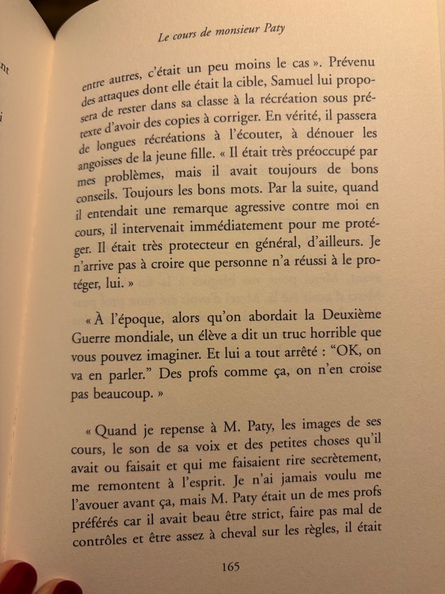 EmilieFreche's tweet image. Monsieur Paty, ce sont ses élèves qui en parlent le mieux. Et leurs mots ridiculisent les propos tenus aujourd’hui  par Vuillemin, l’avocat de Sefrioui
(#lecoursdemonsieurmaty #SamuelPaty @AlbinMichel   )