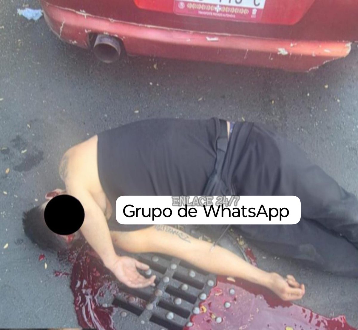 🟥LUCHADOR DE LA MMA🟥

Christian López fue ultimado a balazos por un sicario que fingió ser repartidor.
Christian vendía suplementos en un tianguis de #Azcapotzalco, donde un grupo criminal apodados "Los Mal Portados" le exigían pago de piso, al negarse, lo mandaron acribillar.