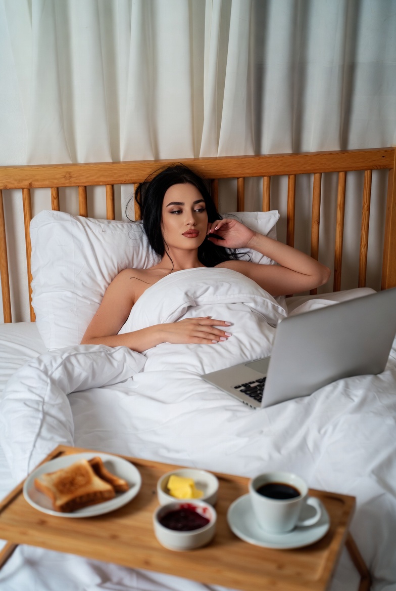 GOOD MORNING X🍁
Have a great day ahead
Keep connecting.🖊️