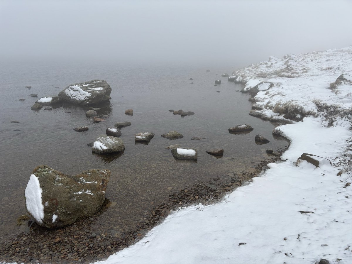 LakesWeather's tweet photo. From Red Tarn to Helvellyn summit 🏔️full winter conditions ❄️inc; navigating, clothing, crampons & ice axe ⛏️ all recommended in snow, ice and sub zero conditions 👍Jim
#OutwardBound
@lakedistrictnpa
@the_AMI https://t.co/MPBuDs2j2L