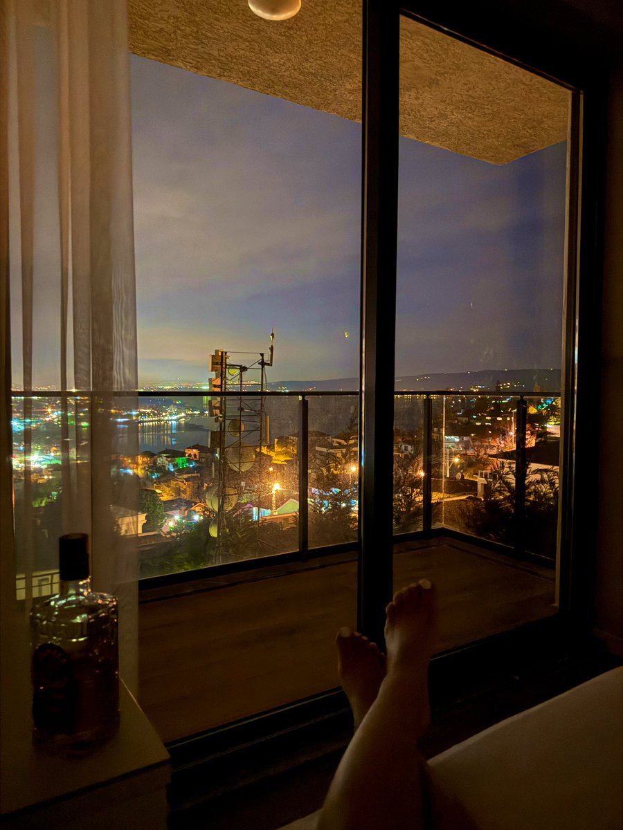 frida_qafarson's tweet photo. ✨💆🏻‍♀️ https://t.co/CxDSWgkIVb