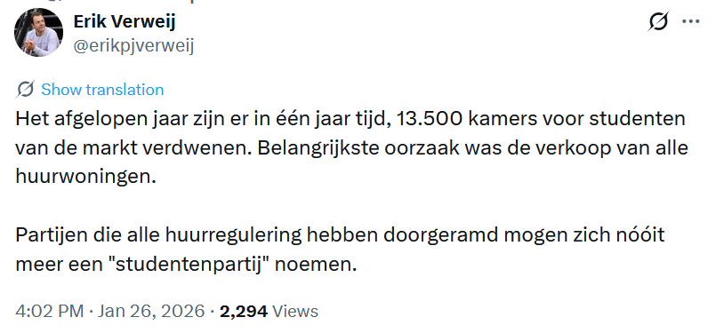 Deze VVD clown heeft altijd zijn mond vol over gebrek aan studentenwoningen, terwijl zijn VVD zorgt dat investeerders massaal studentenhuizen uitponden vanwege BOX 3. Iets wat hij totaal negeert.

Typische VVD hypocriet.