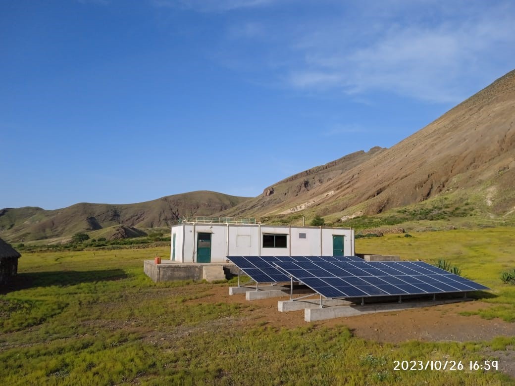 UNCaboVerde's tweet photo. International Day of #CleanEnergy
In Cabo Verde, energy transition is in progress, with growing investment in renewables. With 🇺🇳 support, 🇨🇻 is advancing towards a cleaner, more resilient energy system. But accelerate is key to cut fossil fuel dependence, reaching all islands. https://t.co/hdPUUtKUEH
