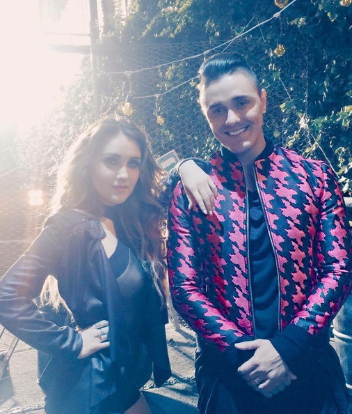 rbd_vzla's tweet photo. También en el 2016 nos ponía a cantar con "No sé llorar" y hasta incursionó en lo urbano con "Volvamos" @DulceMaria junto a @JoeyMontanaT https://t.co/6TFKyHMuo7