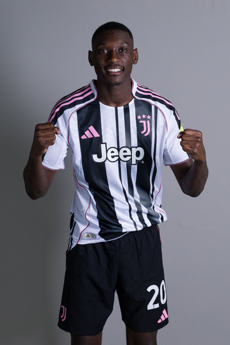 GioRkm's tweet photo. 🚨 | La Juventus rêve d'un retour de RKM 🇫🇷 au club ! 🤩🤍🖤

Les Bianconeri ont déjà contacté le joueur au cours des dernières 24h ! 👀

Cependant, le transfert s'annonce difficile à réaliser.

@FabrizioRomano 🗞 https://t.co/Z5dK7T5Ofn