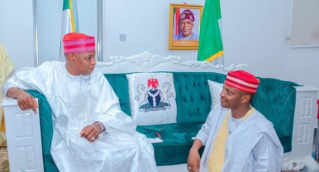 Kwankwaso’s Son Steps Down as Kano Commissioner After Governor Yusuf’s Defection to APC

chroniclereporters.com/2026/01/kwankw…