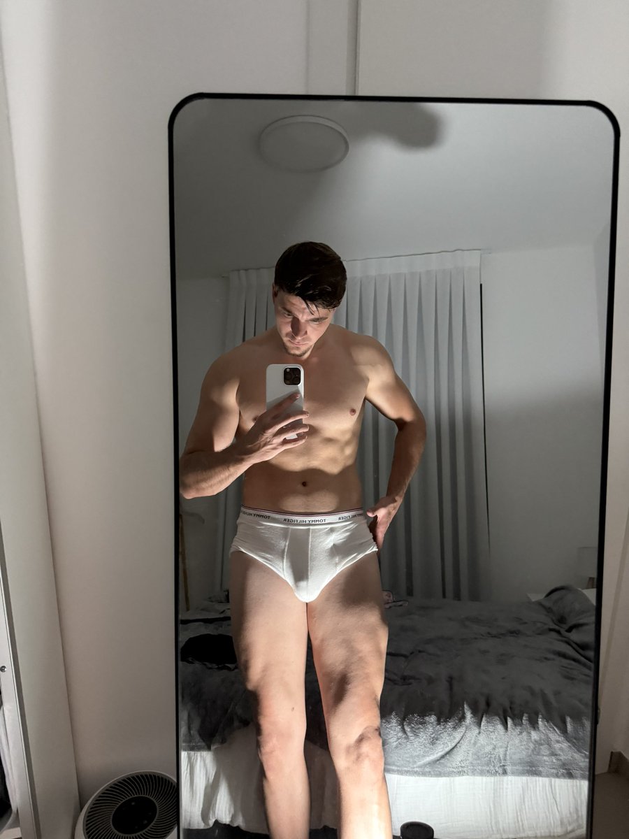 DimFinch's tweet image. Two legs destroyed. 
You know what’s next. 😜😘
🔗 onlyfans.com/officialdimfin…