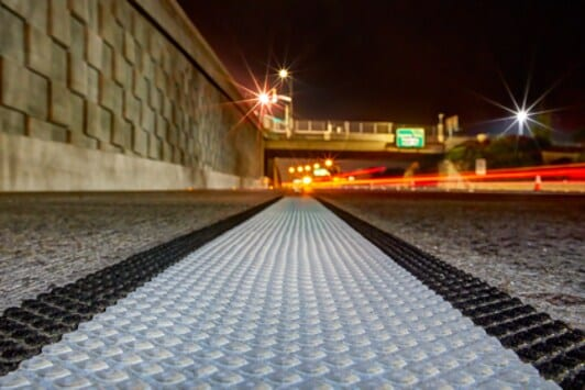 karlamra's tweet photo. These studies prove it - contrast pavement markings (CPMs) like 3M™ Stamark™ All Weather Tape Series 380AW are part of the bright future of road safety. Check out the latest research on our blog. #3Mer https://t.co/Qe1w4Hqlai https://t.co/paILHOU0It