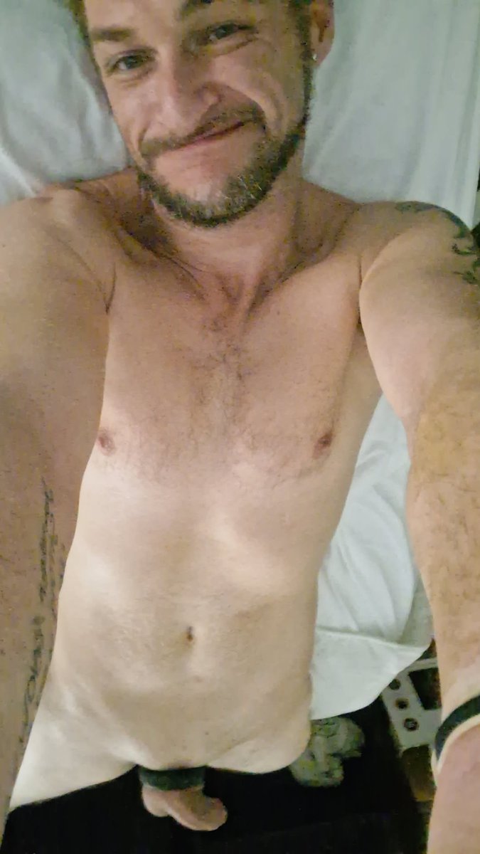 UncutDaddy32 tweet media