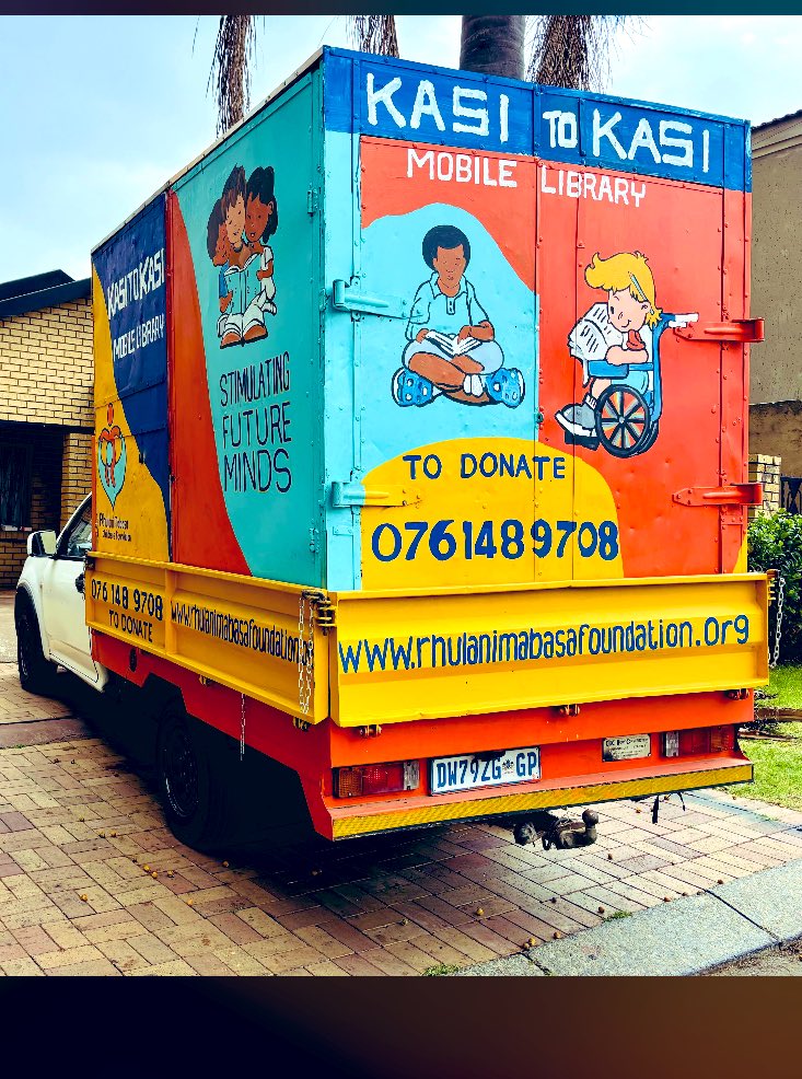 zzbuhlesibeko's tweet image. Nayi imobile library for the kids - please donate, I don’t mind meeting you guys at shopping centres around JHB and PTA.